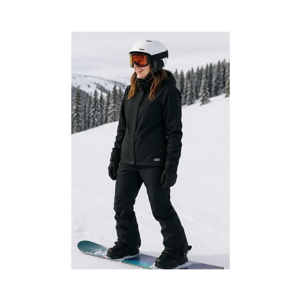 Women’s EMPYRE size M Technical Outerwear snowboarding pants.
